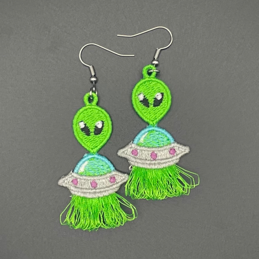 Fringe Alien UFO Freestanding Lace Charm