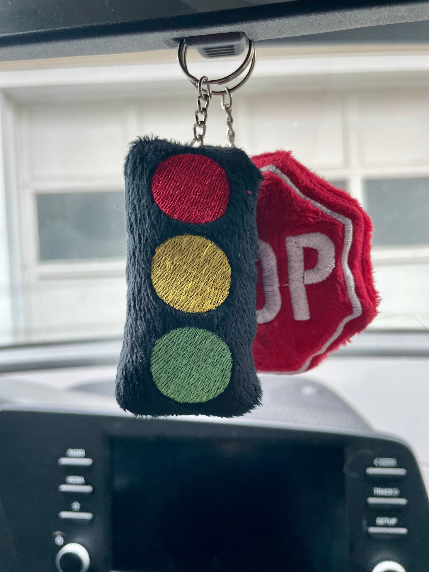 Traffic Signal - Plush Keychain