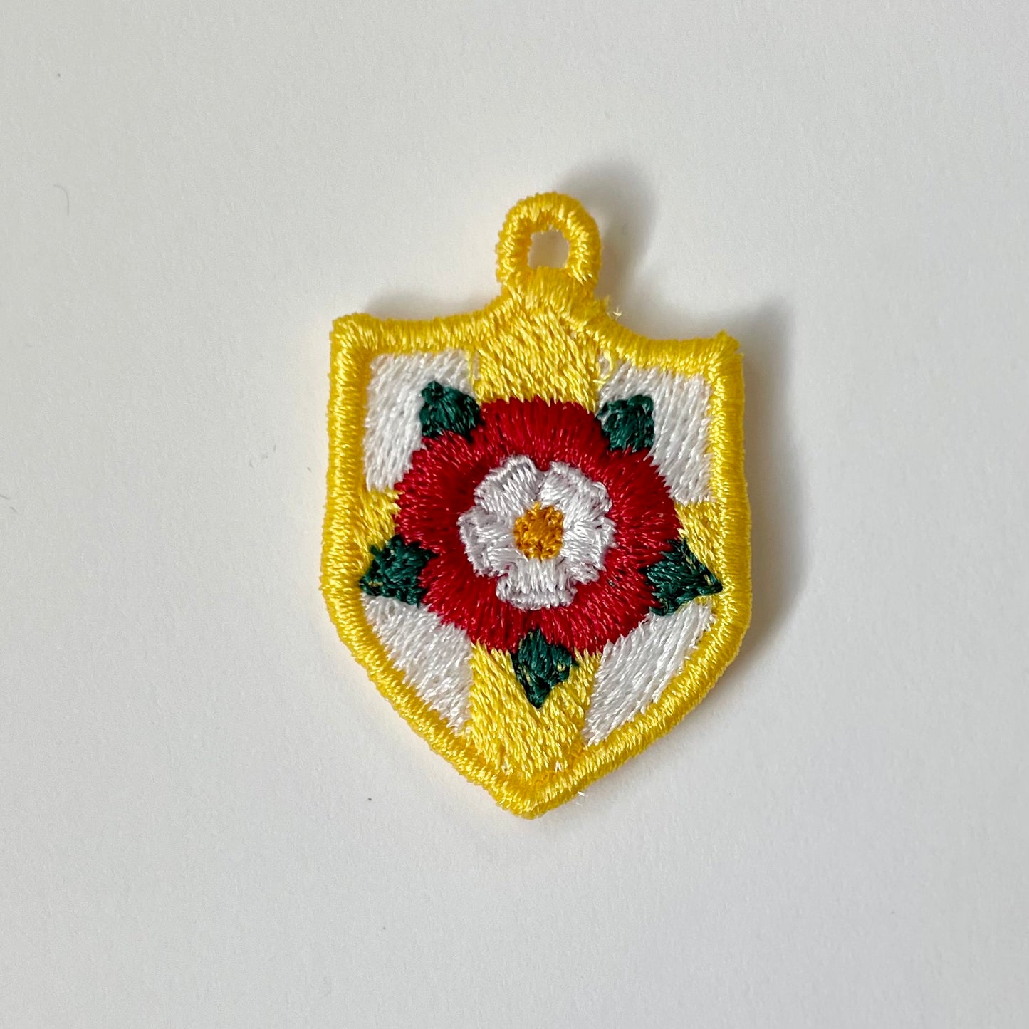 Tudor Rose Medieval Shield - Freestanding Charm