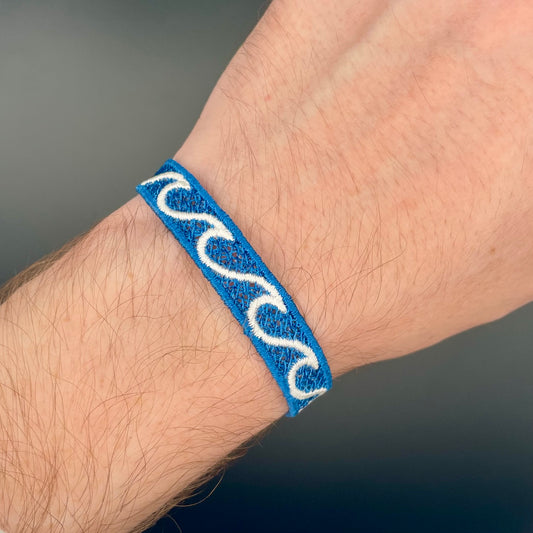 Wave Bracelet Freestanding Lace