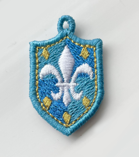 Fleur de Lis Medieval Shield - Freestanding Charm