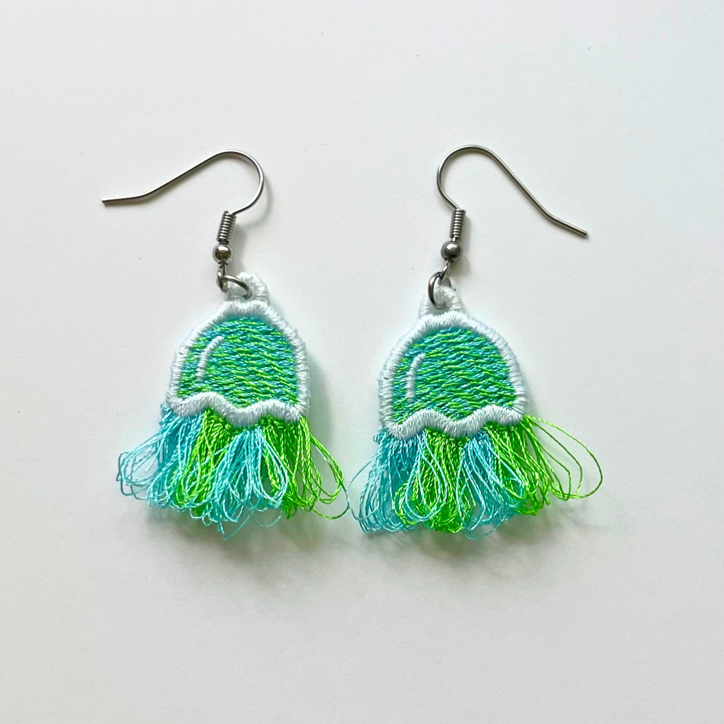 Fringe Jellyfish Freestanding Charm